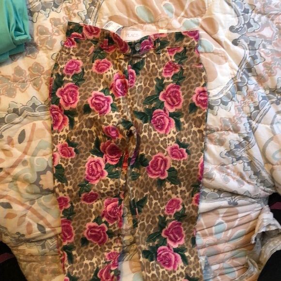 bundle of 5 pairs of colored jeans. - Picture 11 of 11